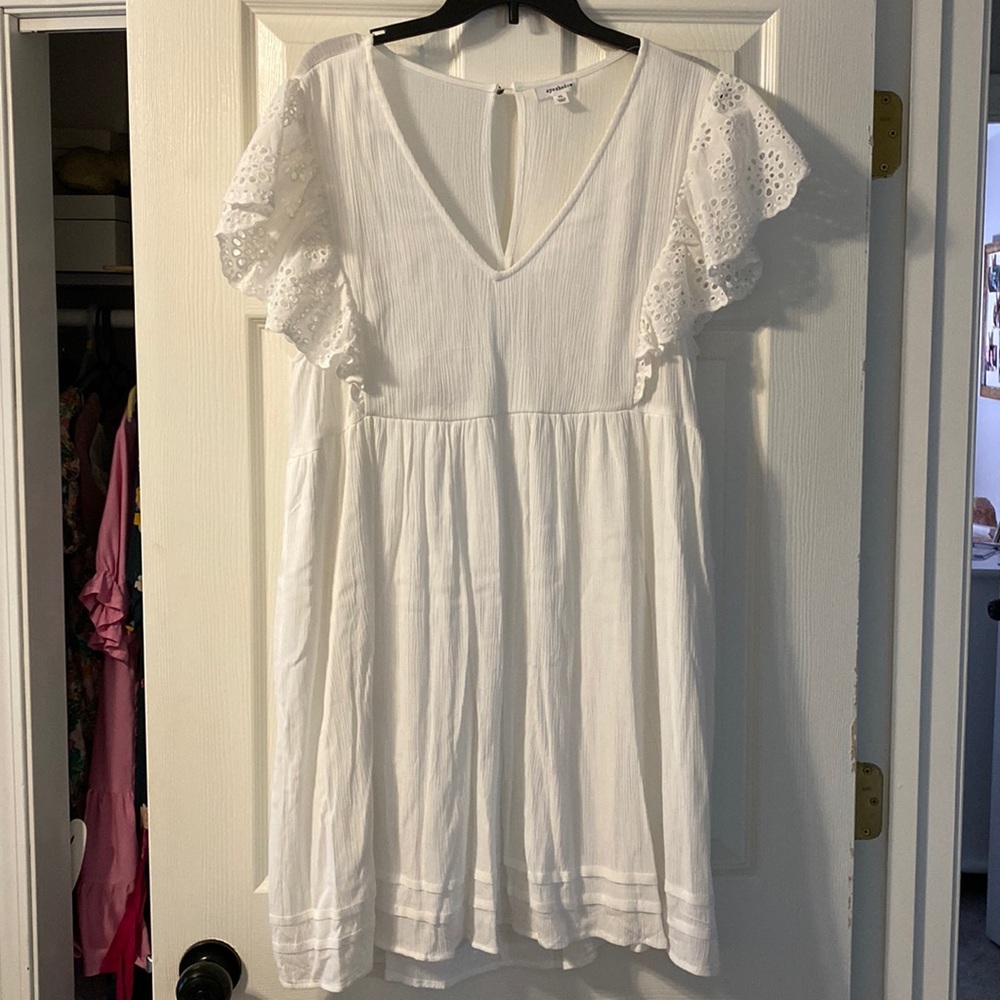 mid length white dress. size xl